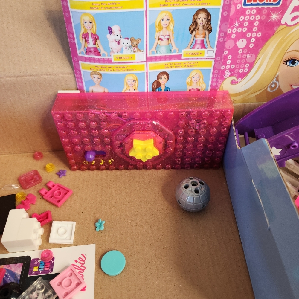 Barbie Mega Bloks Super Star Stage 290 Pcs #80247 2013 Mini Dolls Open Complete - Picture 8 of 9